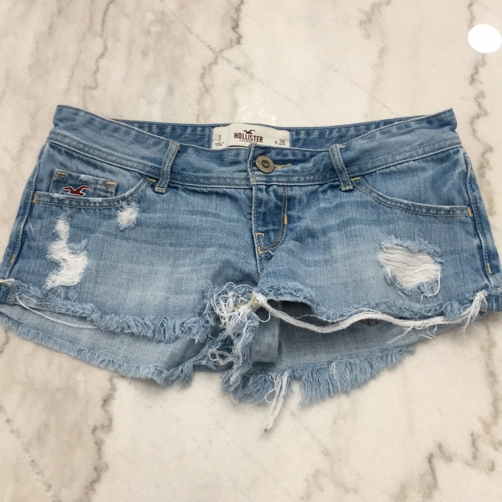✨HOLLISTER Shorts - Picture 1 of 6